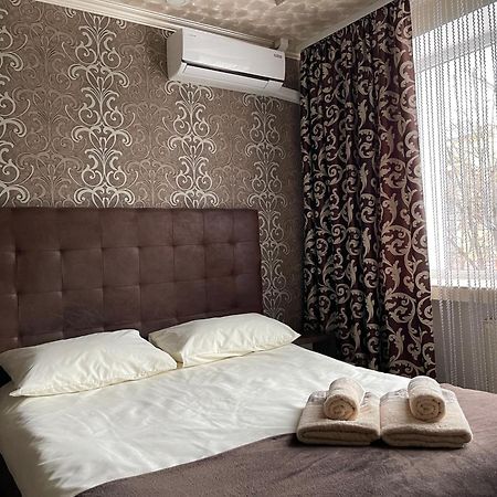 Nirvana Aparthotel Rivne Ngoại thất bức ảnh