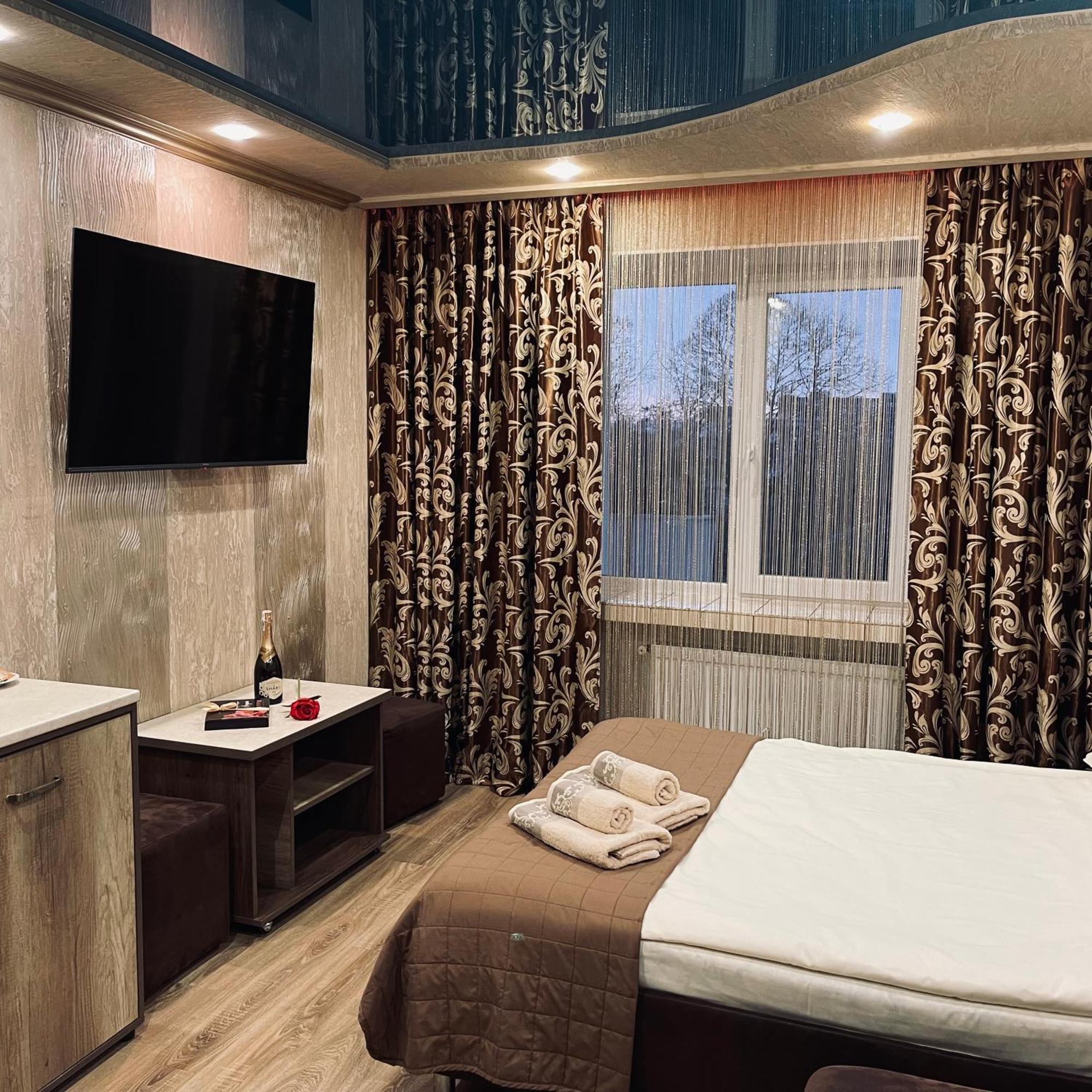 Nirvana Aparthotel Rivne Ngoại thất bức ảnh